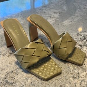 Rienda NWOB Rienda Sage Green Green Heels Size 6.5